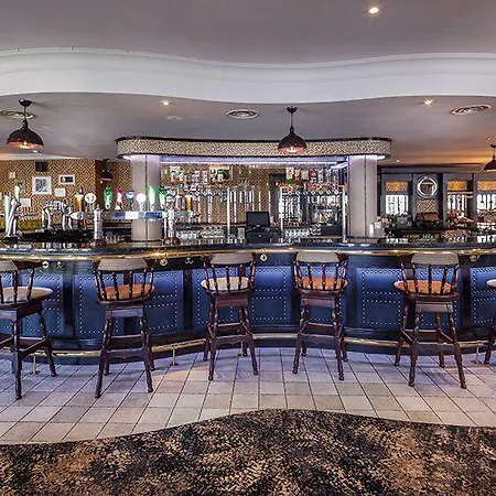 The Glencarn فندق كاستلبلايناي